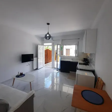House B Diavata, *