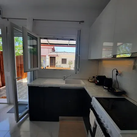 Апартаменты House B Diavata, *
