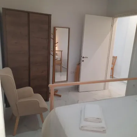 House B Diavata, شقة