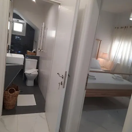 Апартаменты House B Diavata,