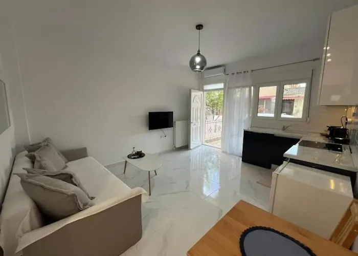 House B Diavata,
